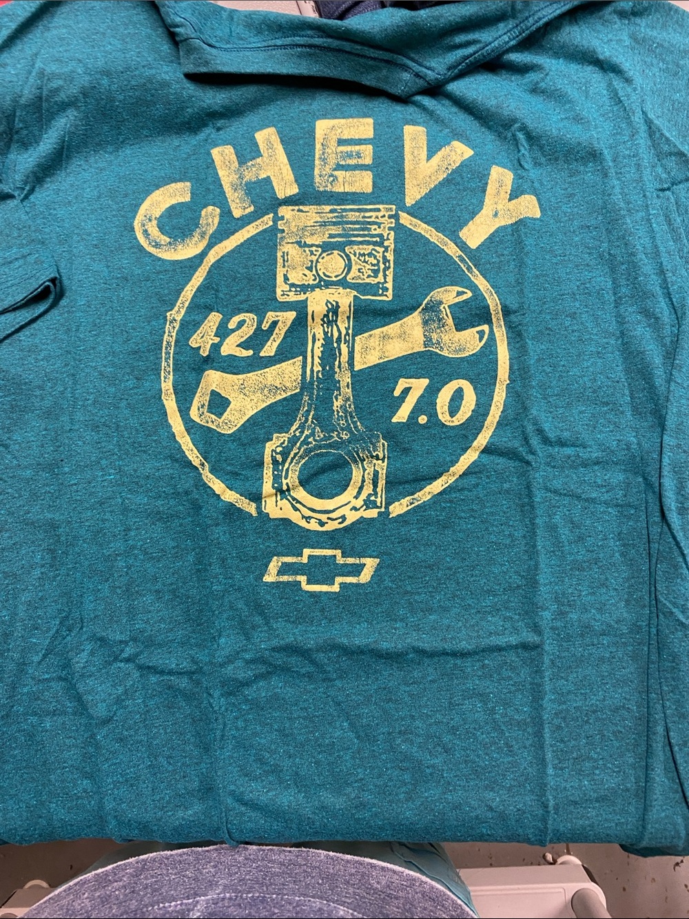 Chevy Men's Short Sleeve Tee in Teal with Yellow Graphic size XL
T-26